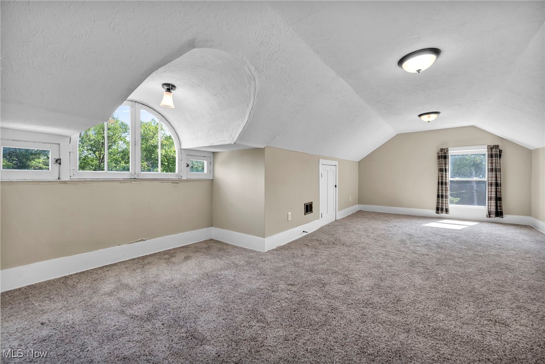 3312 Redwood Road