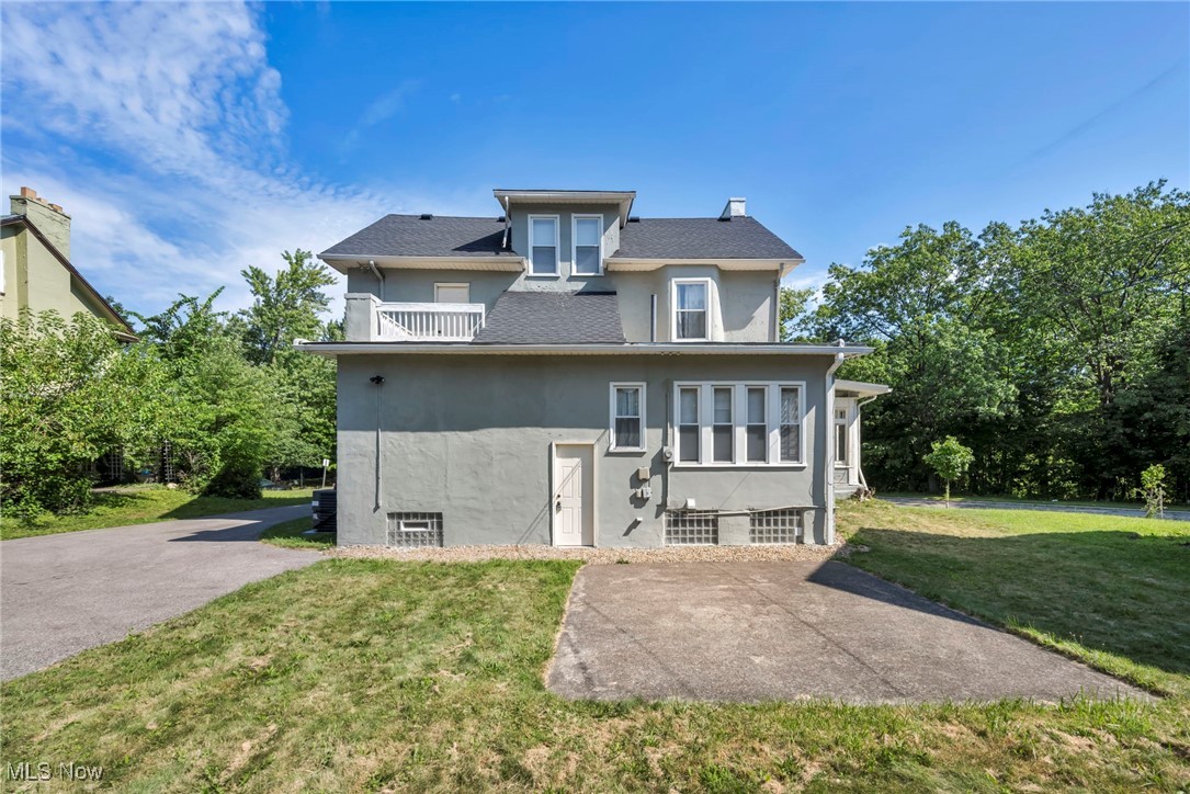 3312 Redwood Road