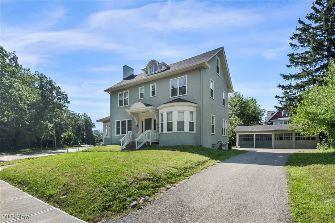 3312 Redwood Road