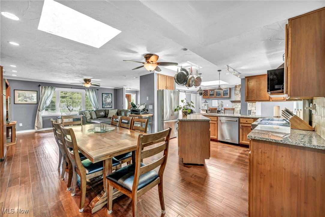 5659 Creekside Lane