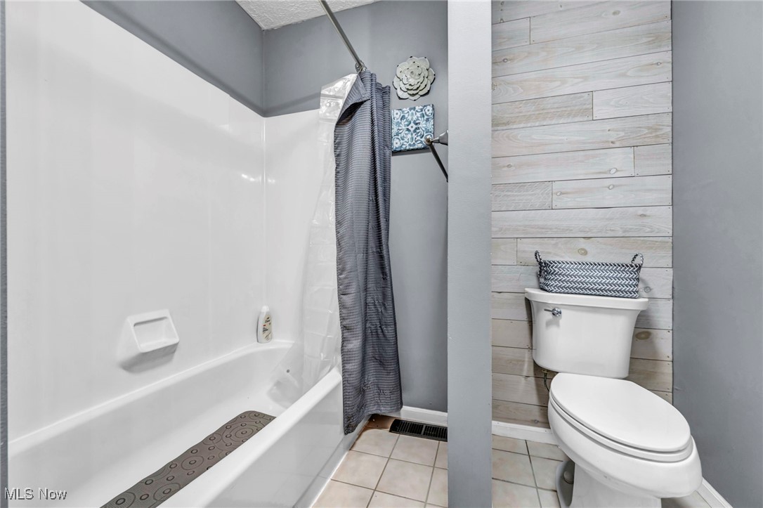 5659 Creekside Lane
