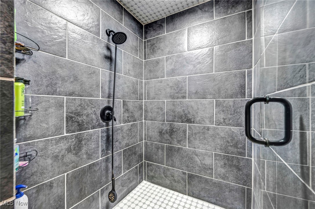 5659 Creekside Lane