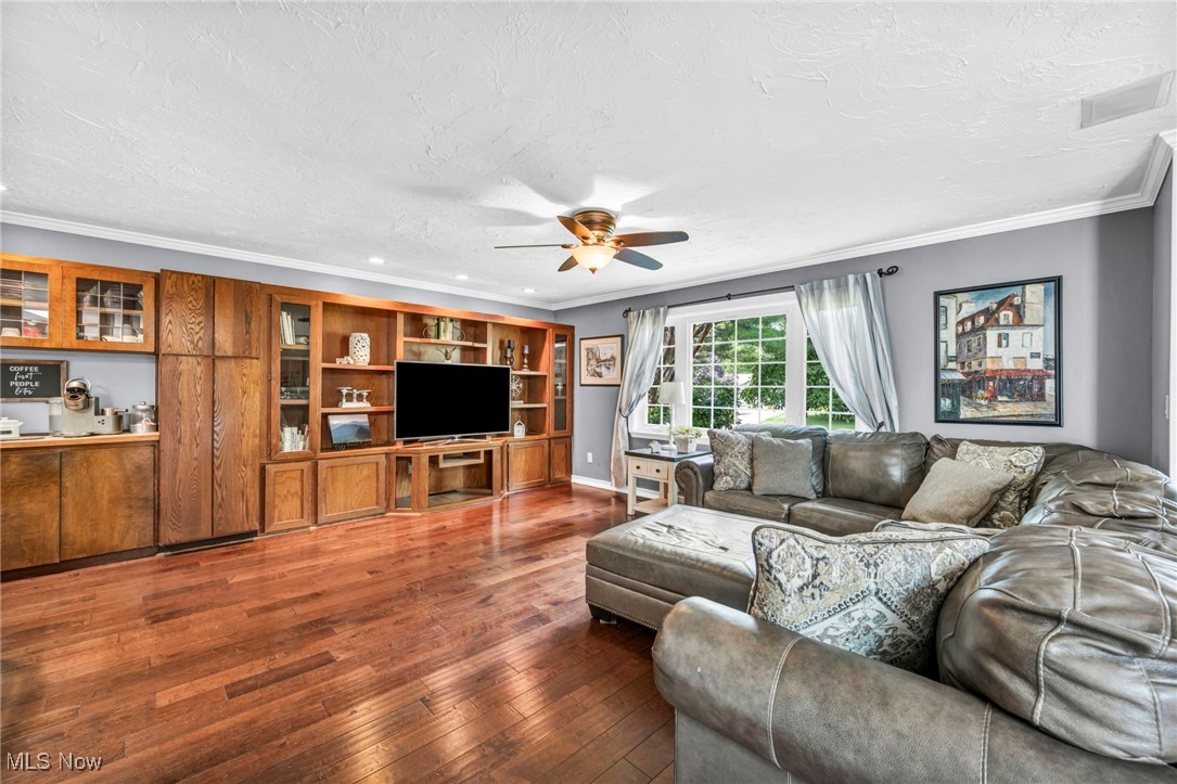 5659 Creekside Lane