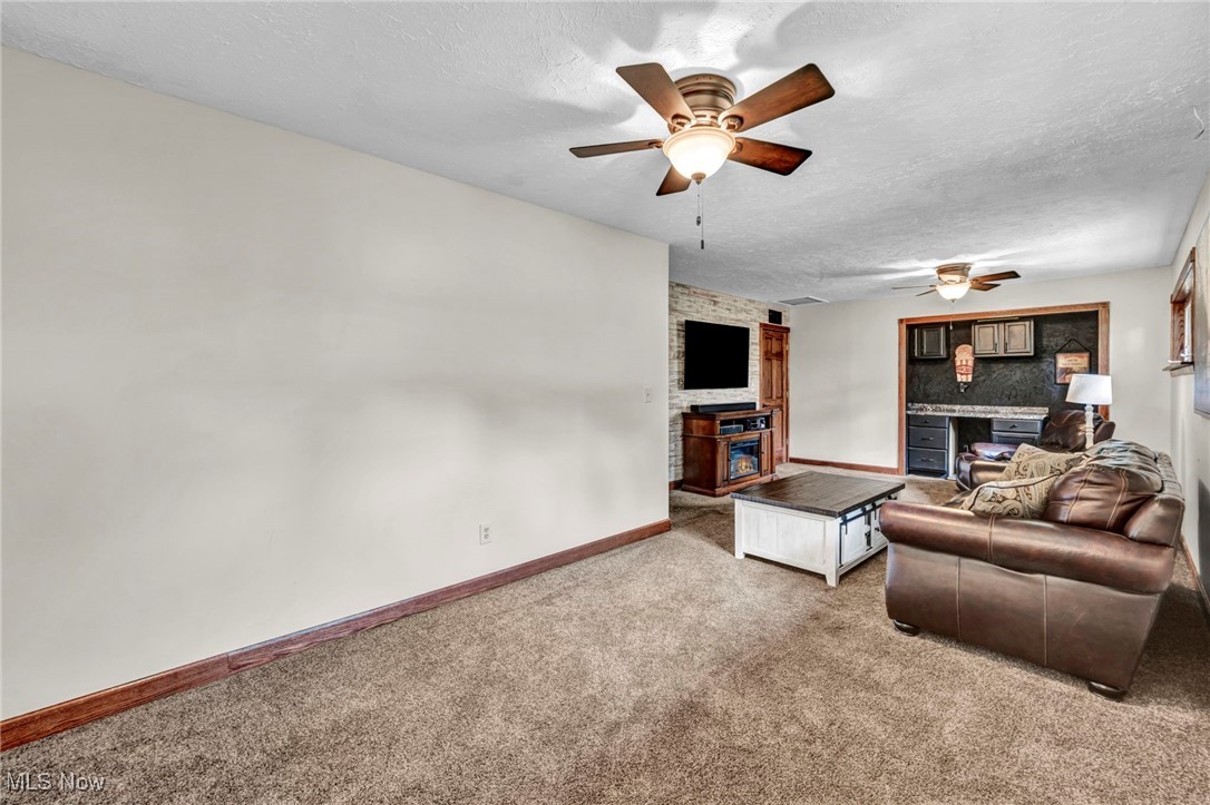 5659 Creekside Lane