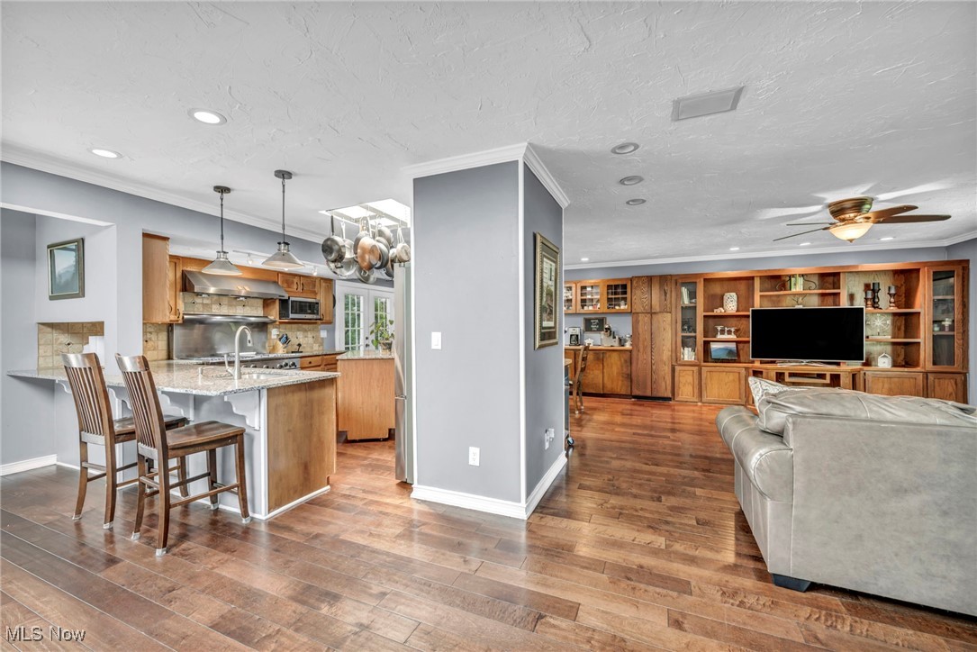 5659 Creekside Lane