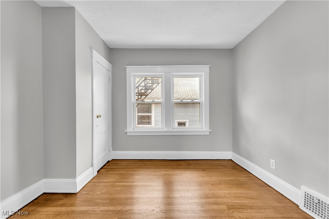 18715 Mohawk Avenue