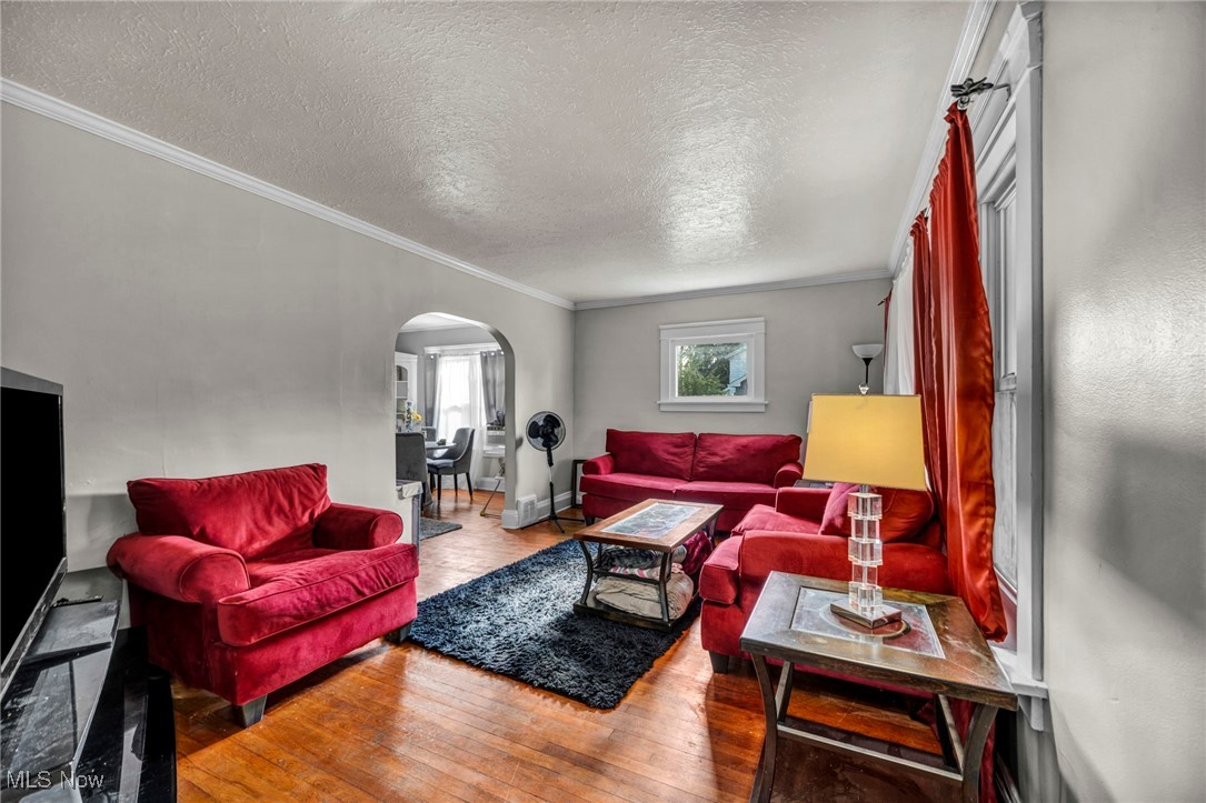 18715 Mohawk Avenue