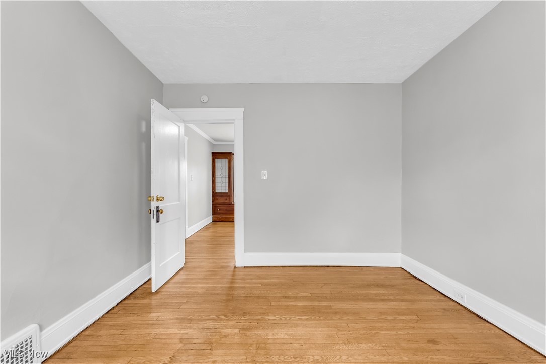 18715 Mohawk Avenue