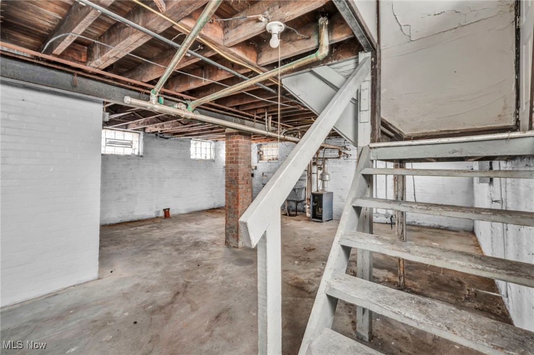 2062 W 87th Street