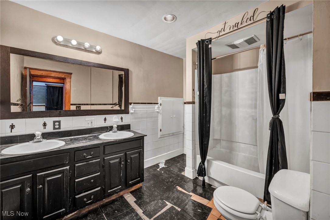 2062 W 87th Street