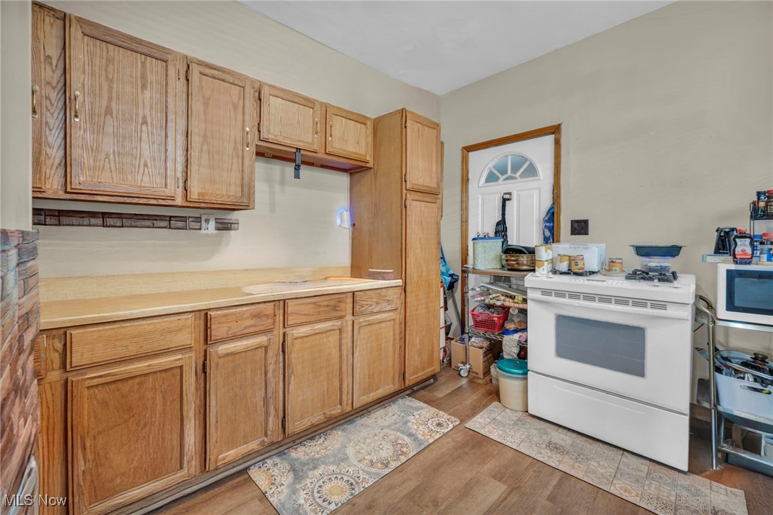 1316 W 91st Street