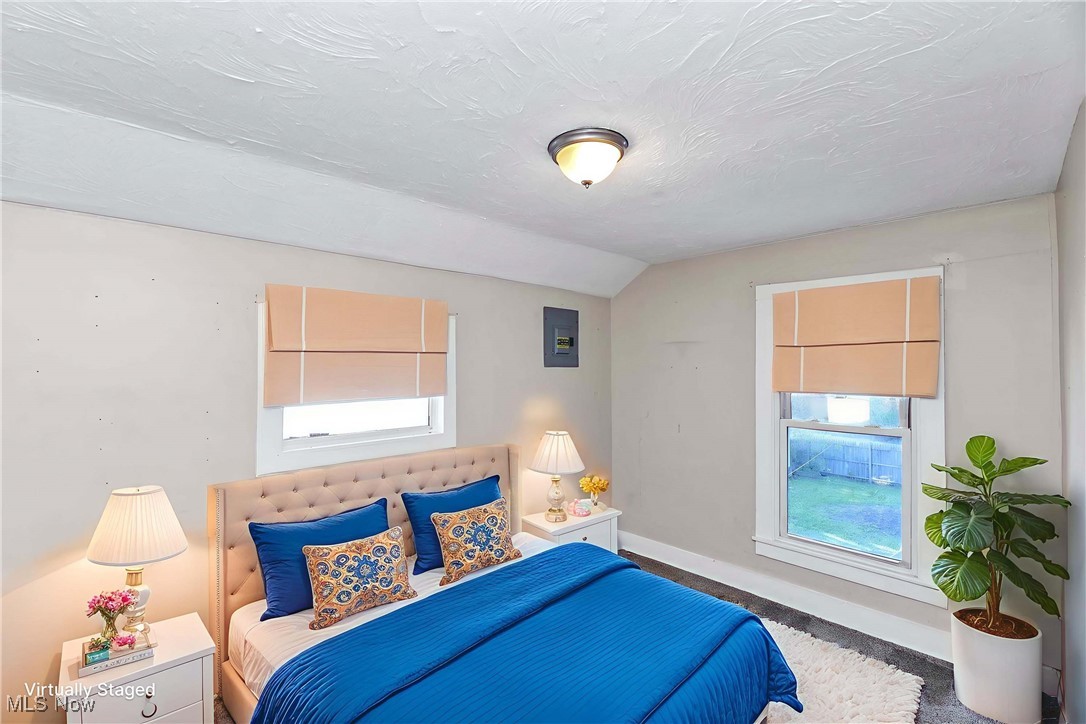 321 W 8th Street
