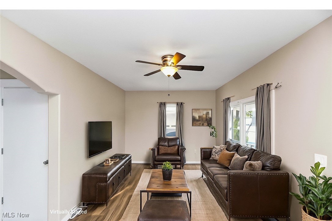 321 W 8th Street