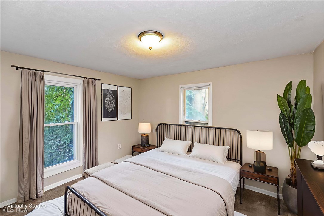 321 W 8th Street