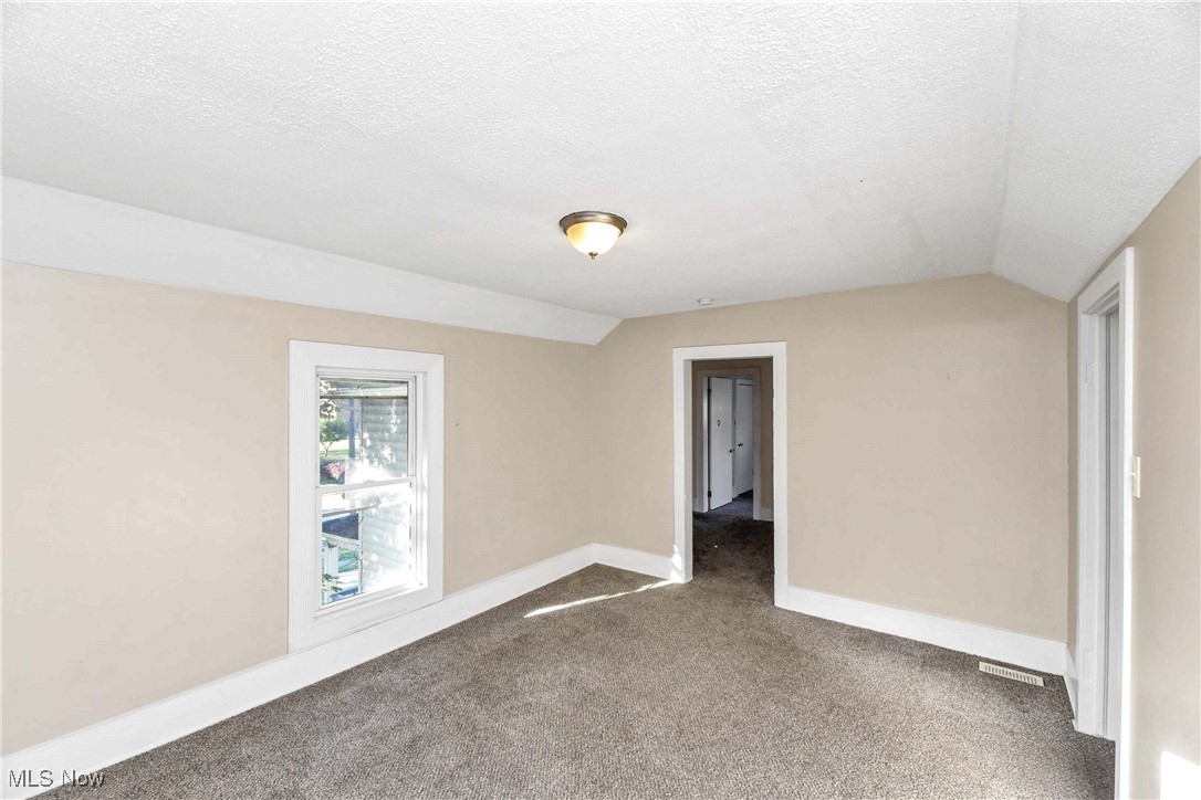 321 W 8th Street
