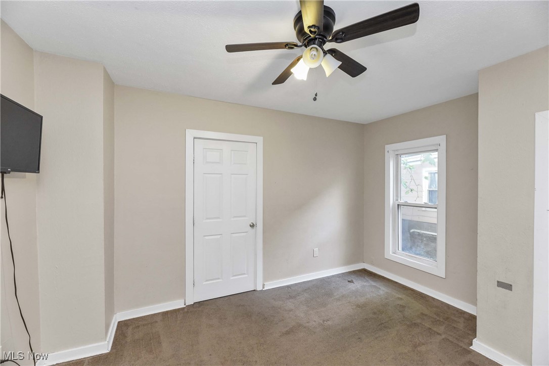 321 W 8th Street