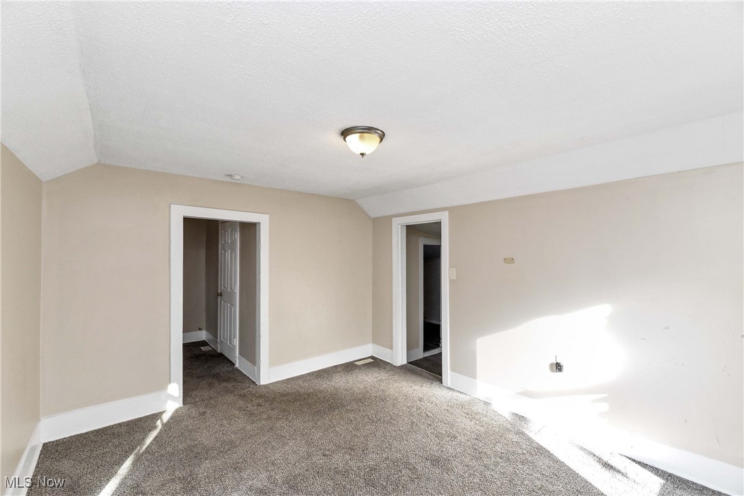 321 W 8th Street