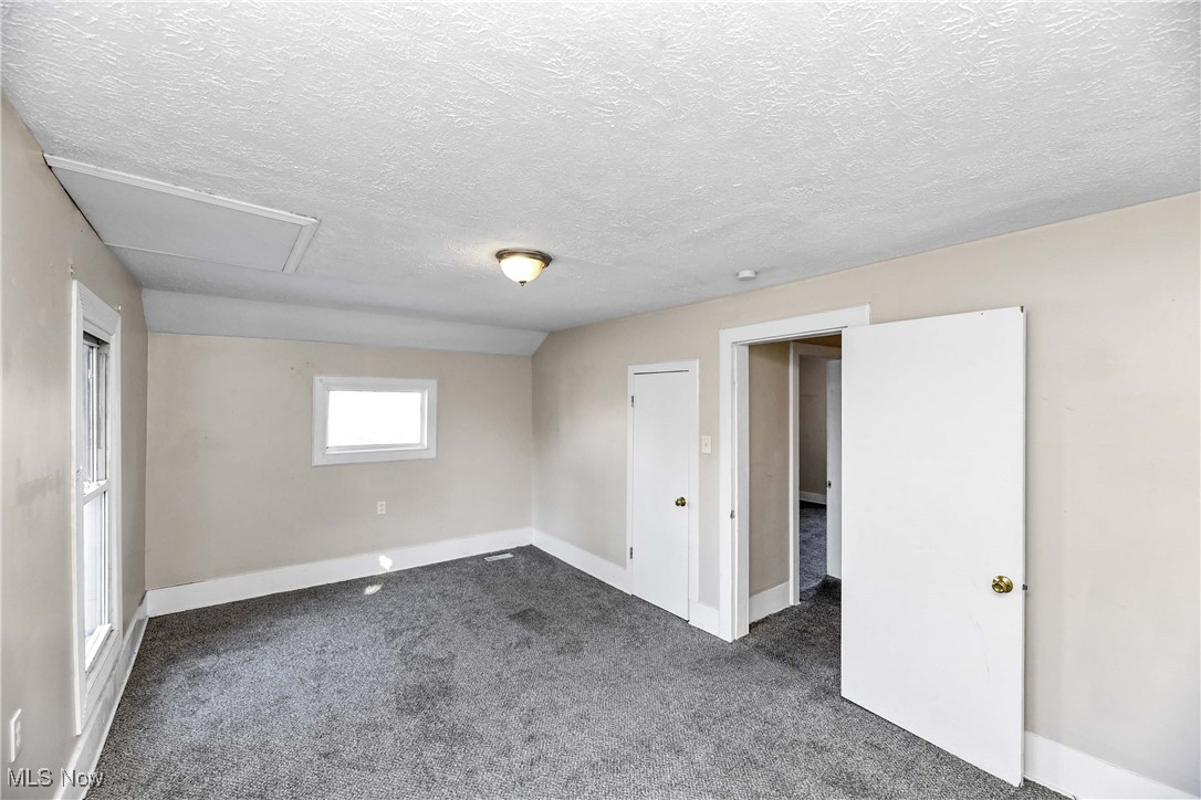 321 W 8th Street