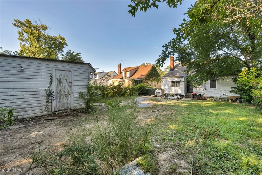 3915 E 177th Street