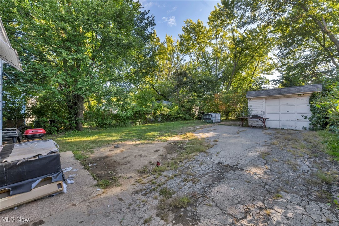3915 E 177th Street