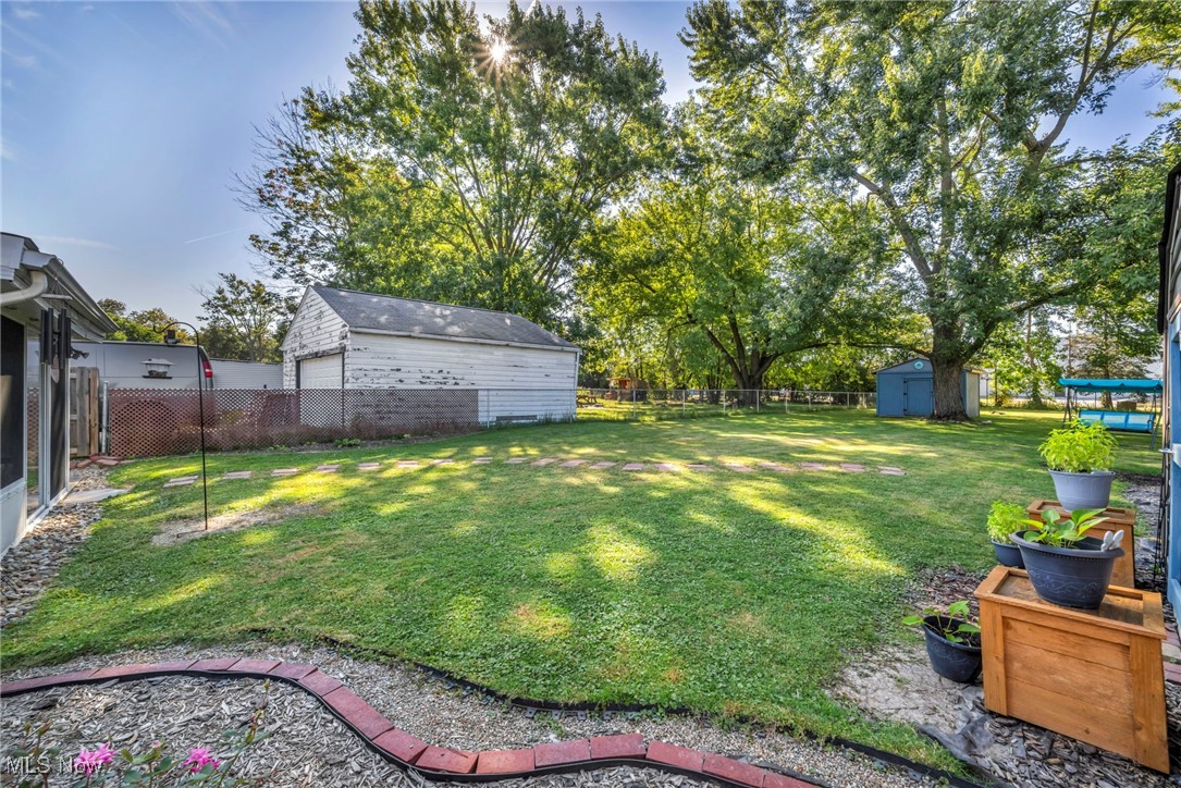 11043 Meadowbrook Drive