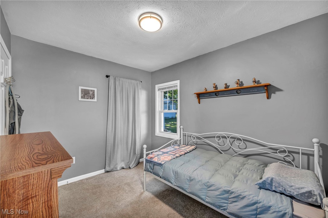 11043 Meadowbrook Drive