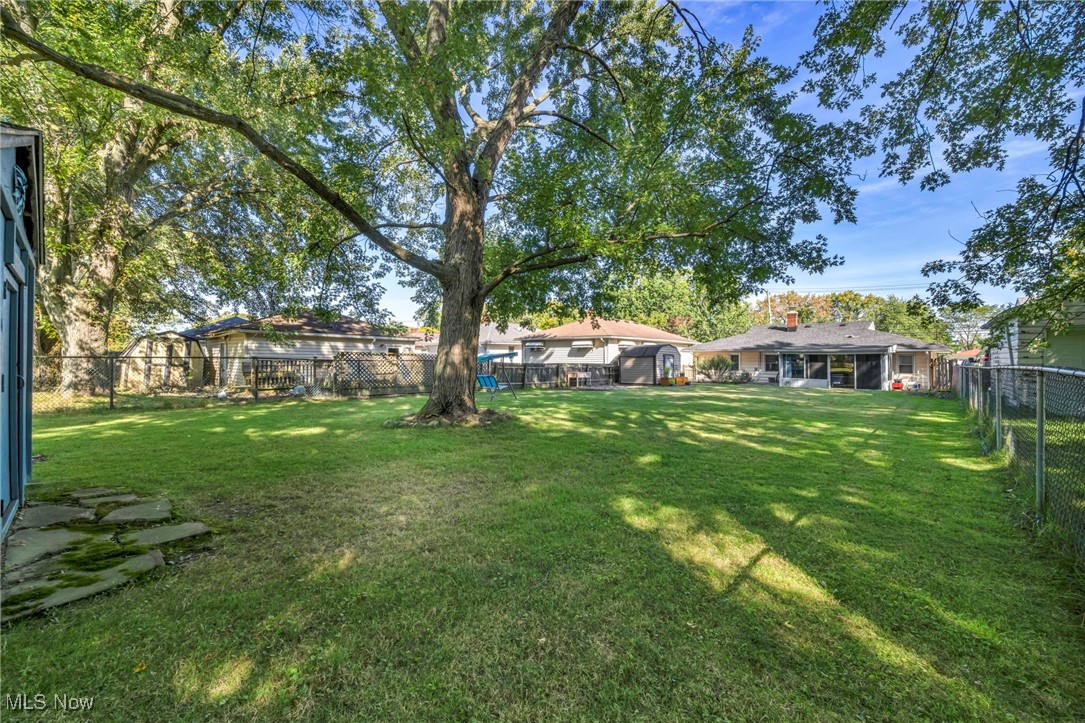 11043 Meadowbrook Drive