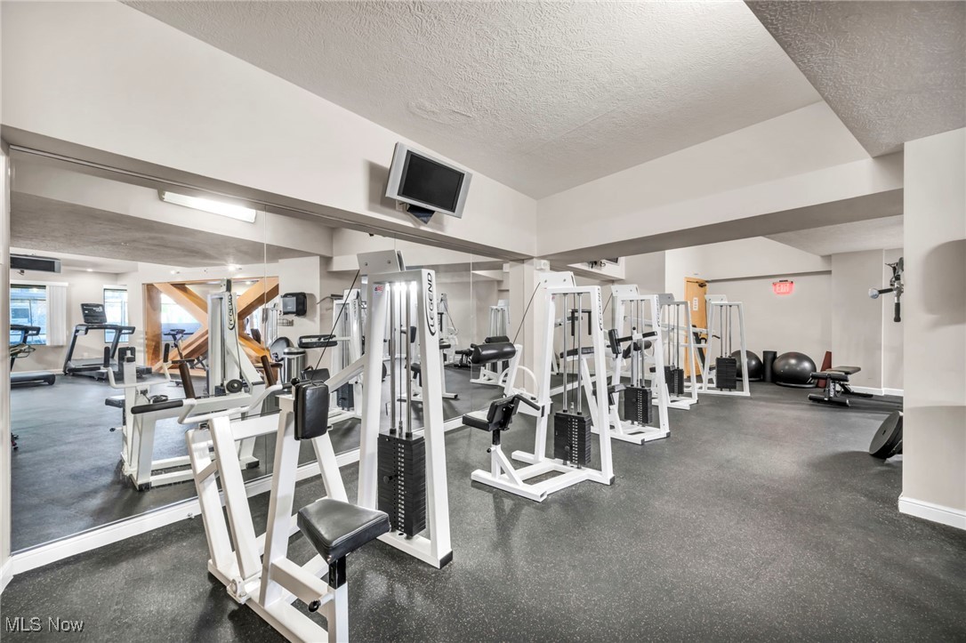 2222 Detroit Avenue 817