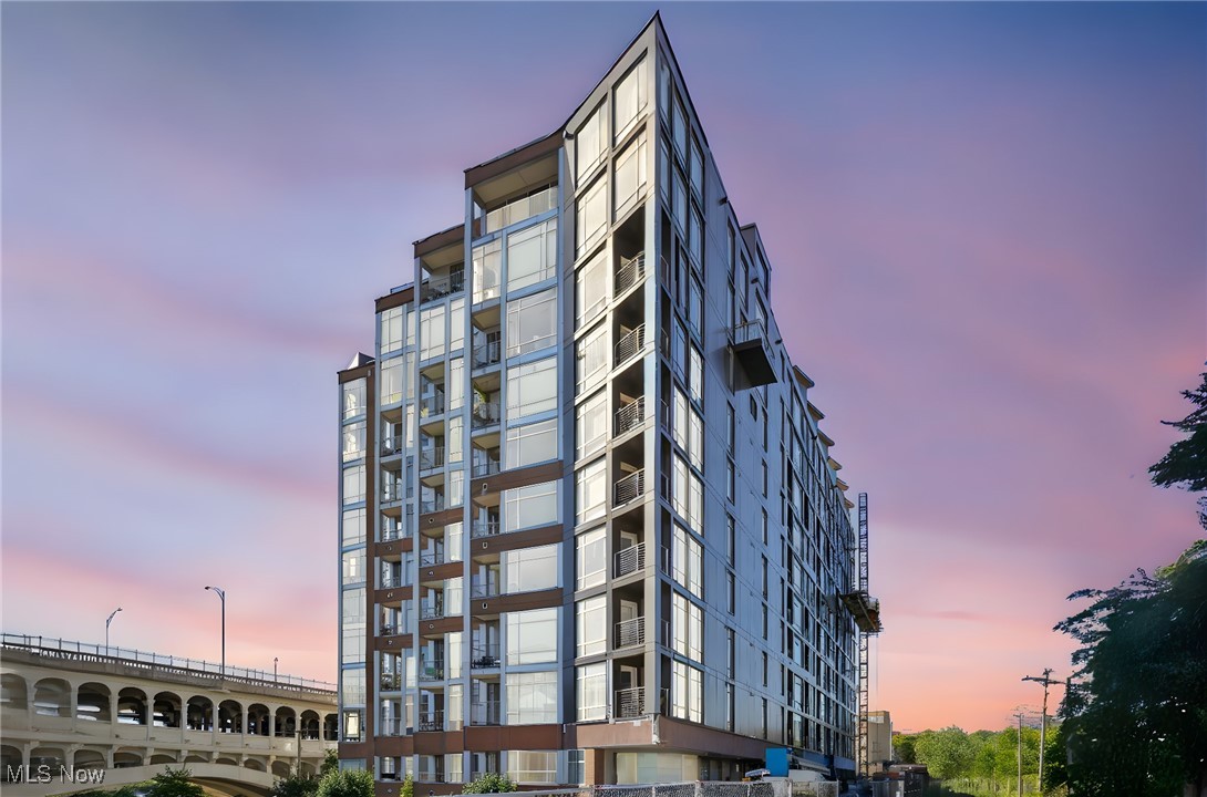 2222 Detroit Avenue 817