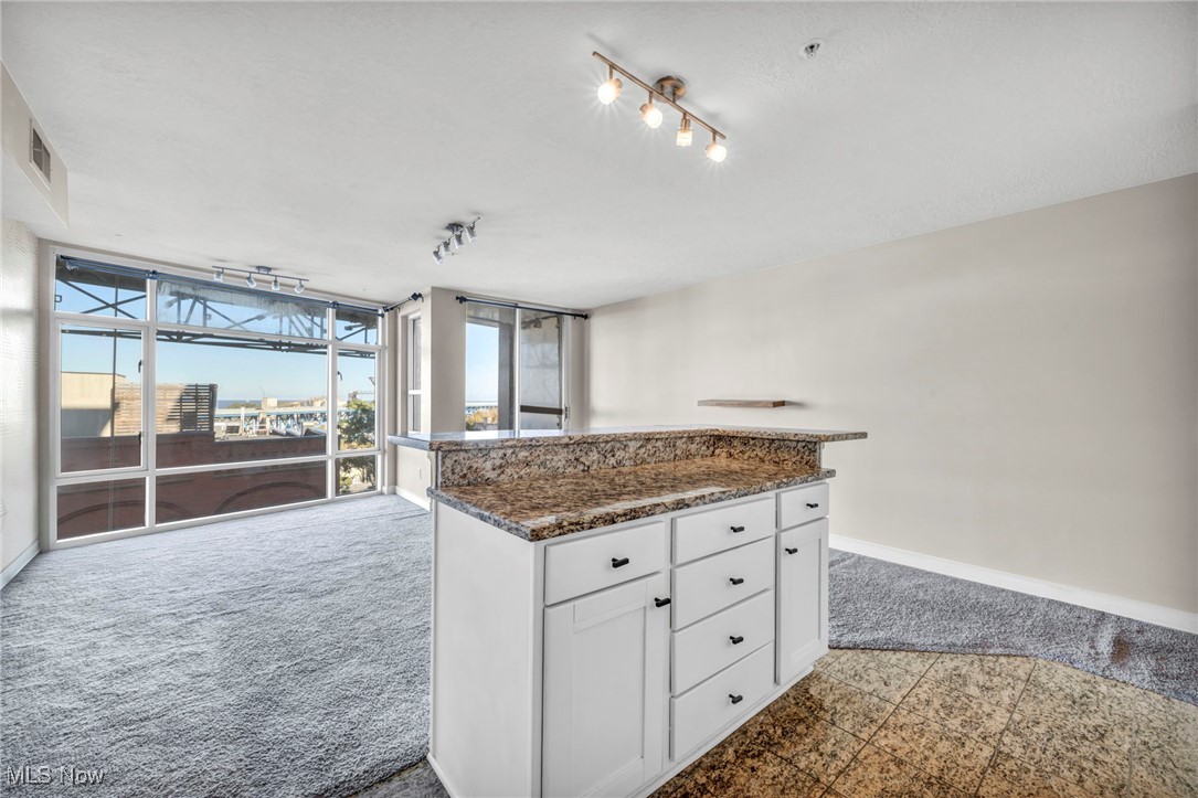 2222 Detroit Avenue 817