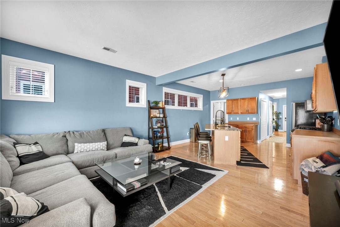 2001 W 58th Street