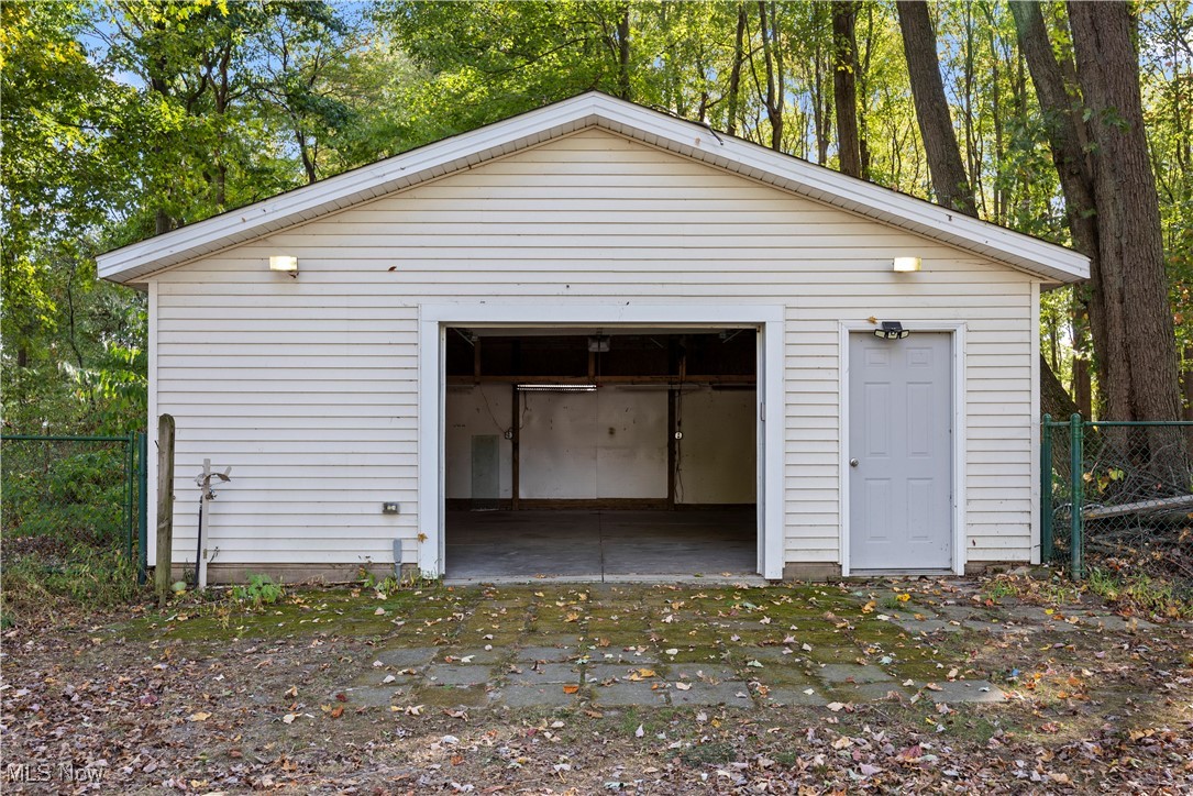 48221 Rice Road