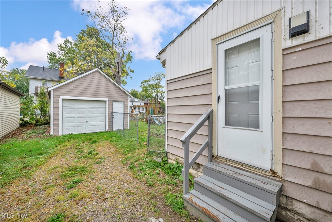 1311 W Erie