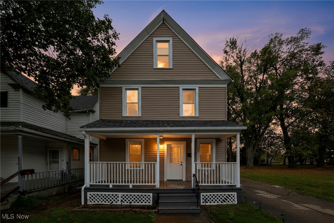 121 Parkview Court
