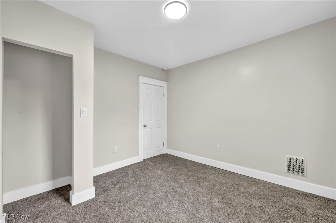 121 Parkview Court