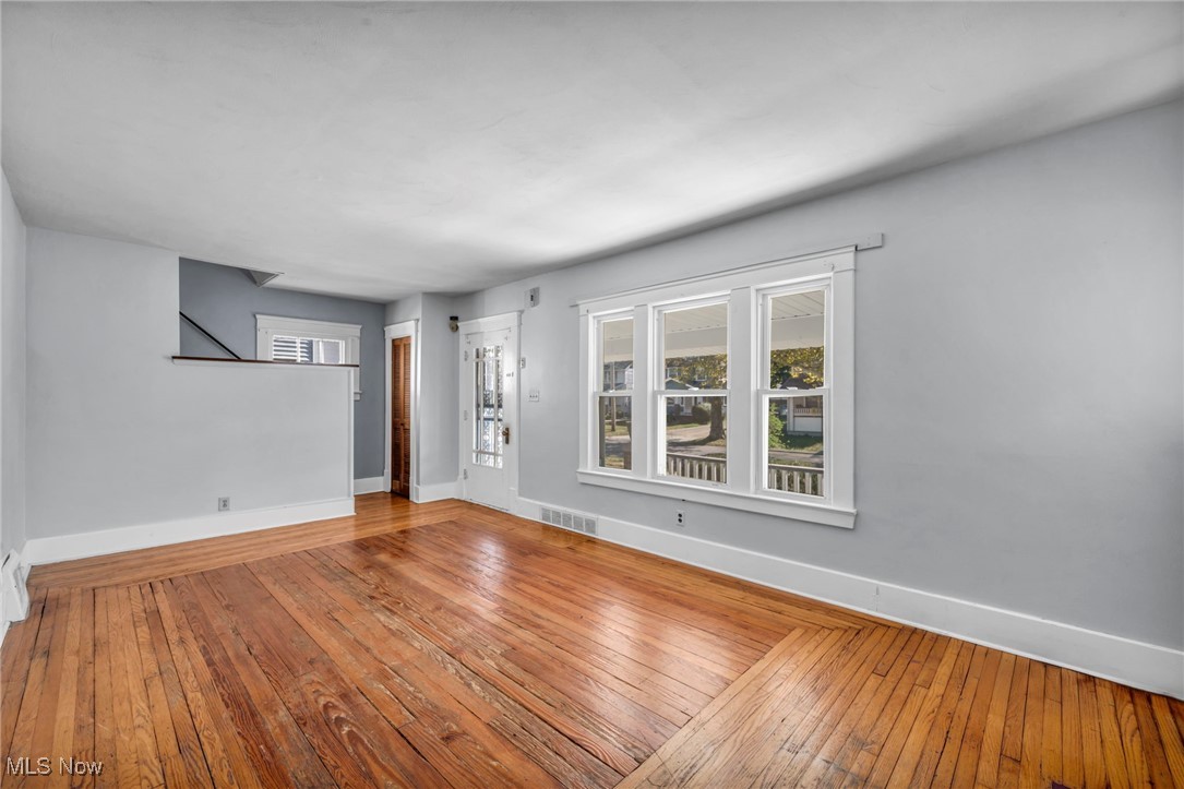 1128 W 11th Street