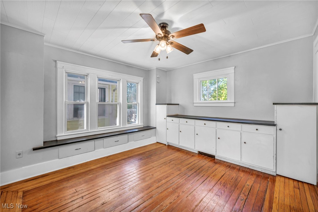 1128 W 11th Street
