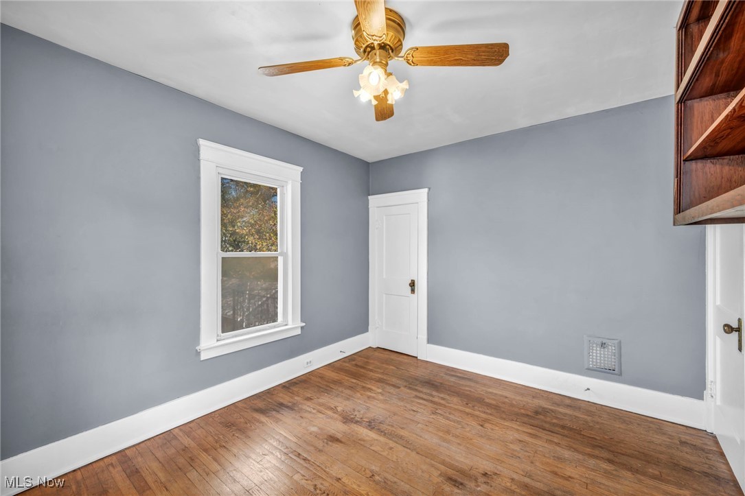 1128 W 11th Street