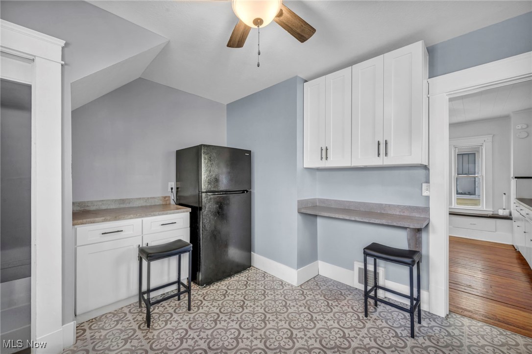 1128 W 11th Street