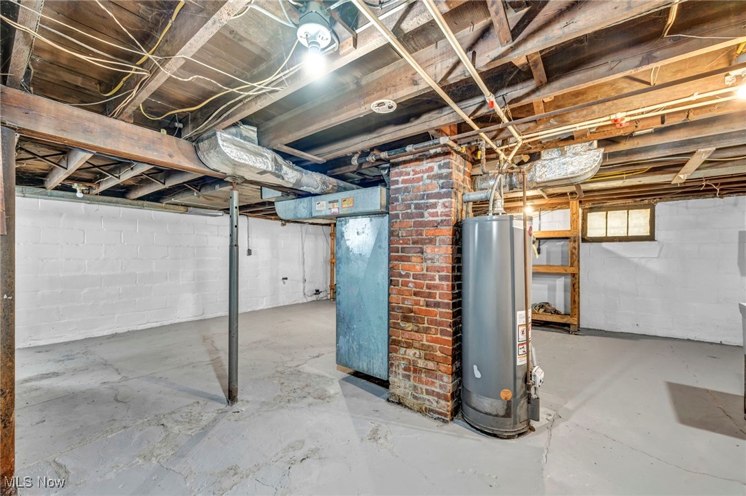 1128 W 11th Street
