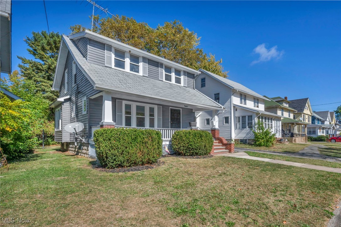 1128 W 11th Street