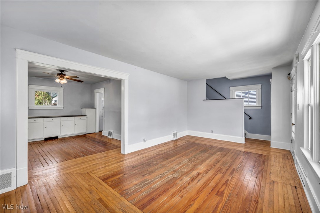 1128 W 11th Street
