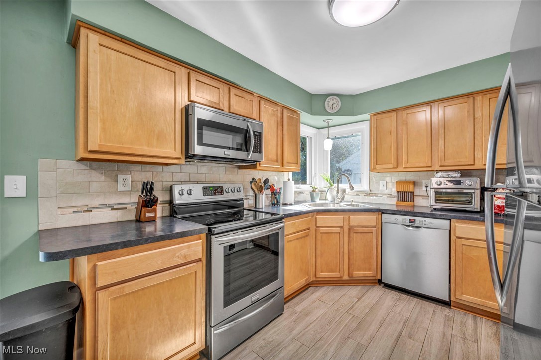 3285 Stoney Ridge Road