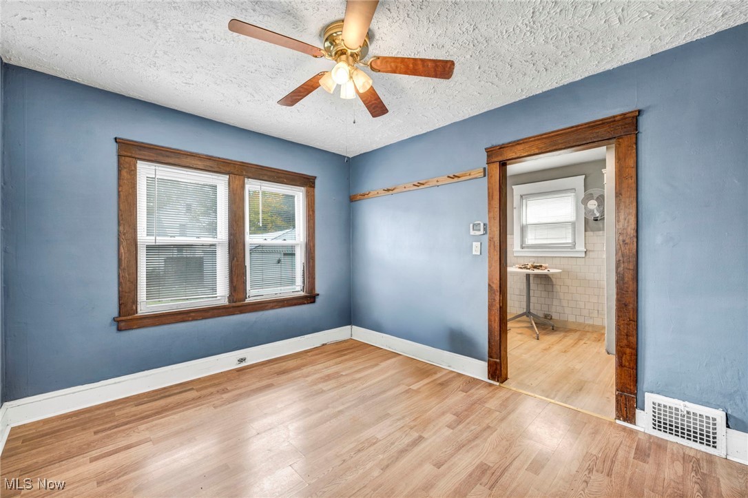 3187 W 115th Street