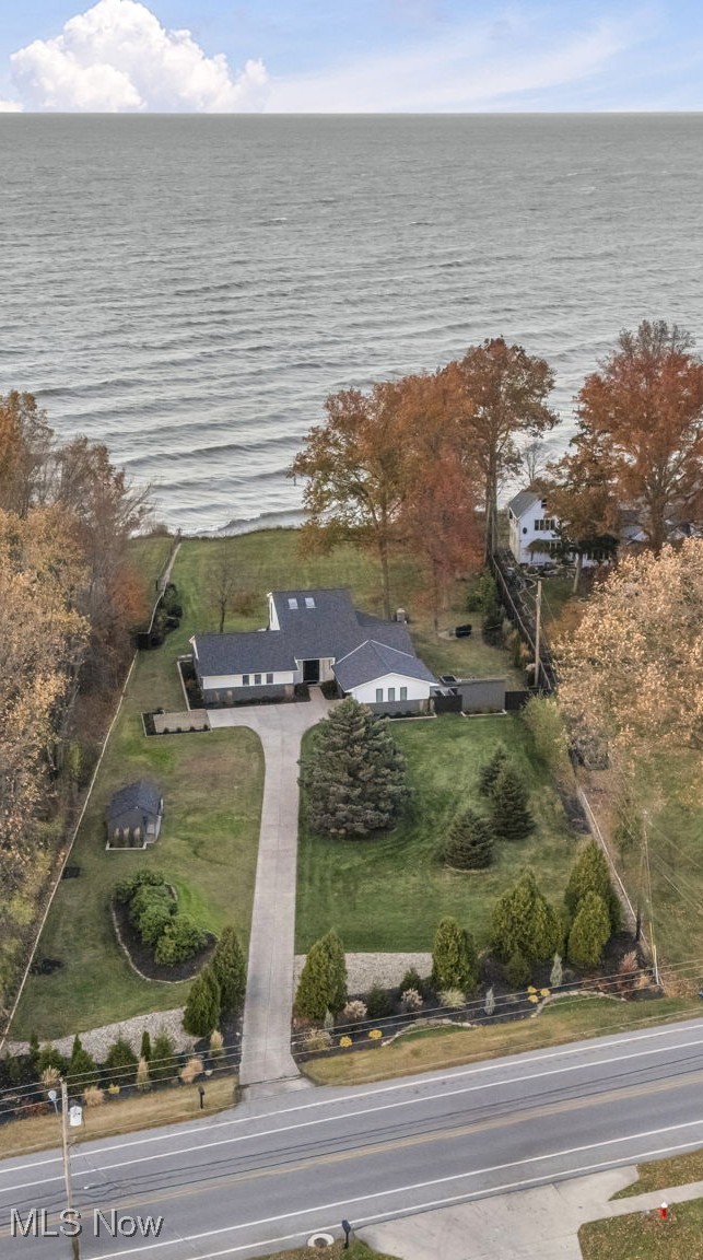 5365 E Lake Road