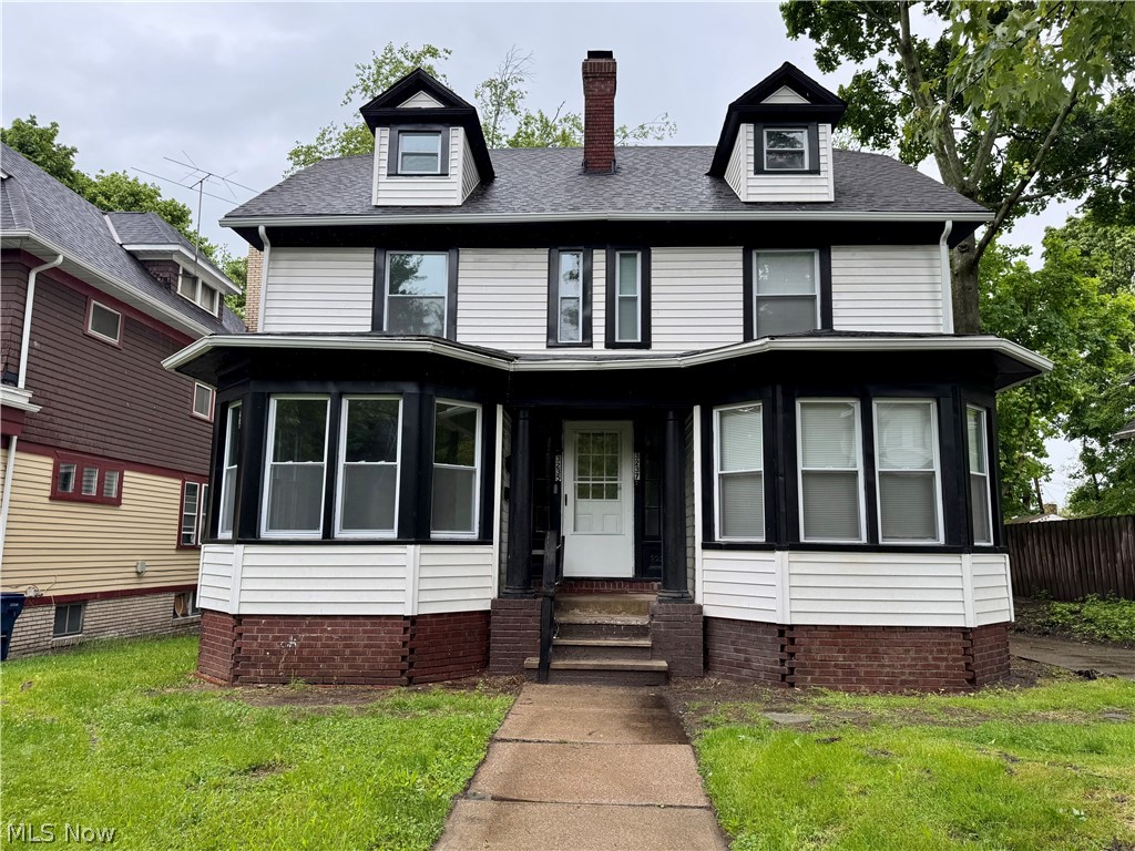 3235 Oak Road