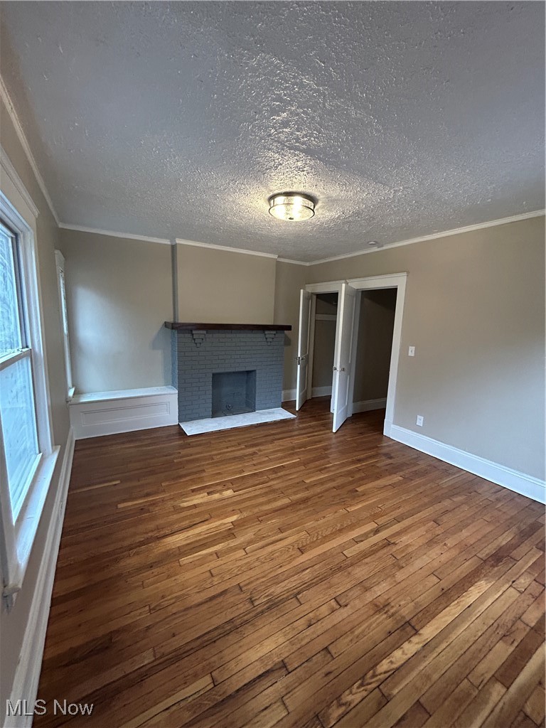 3235 Oak Road