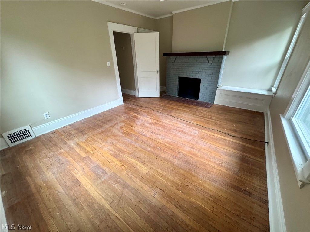 3235 Oak Road