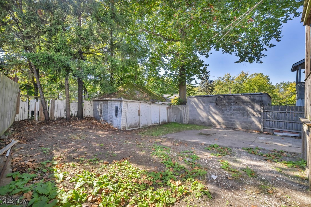 10112 Kinsman Road