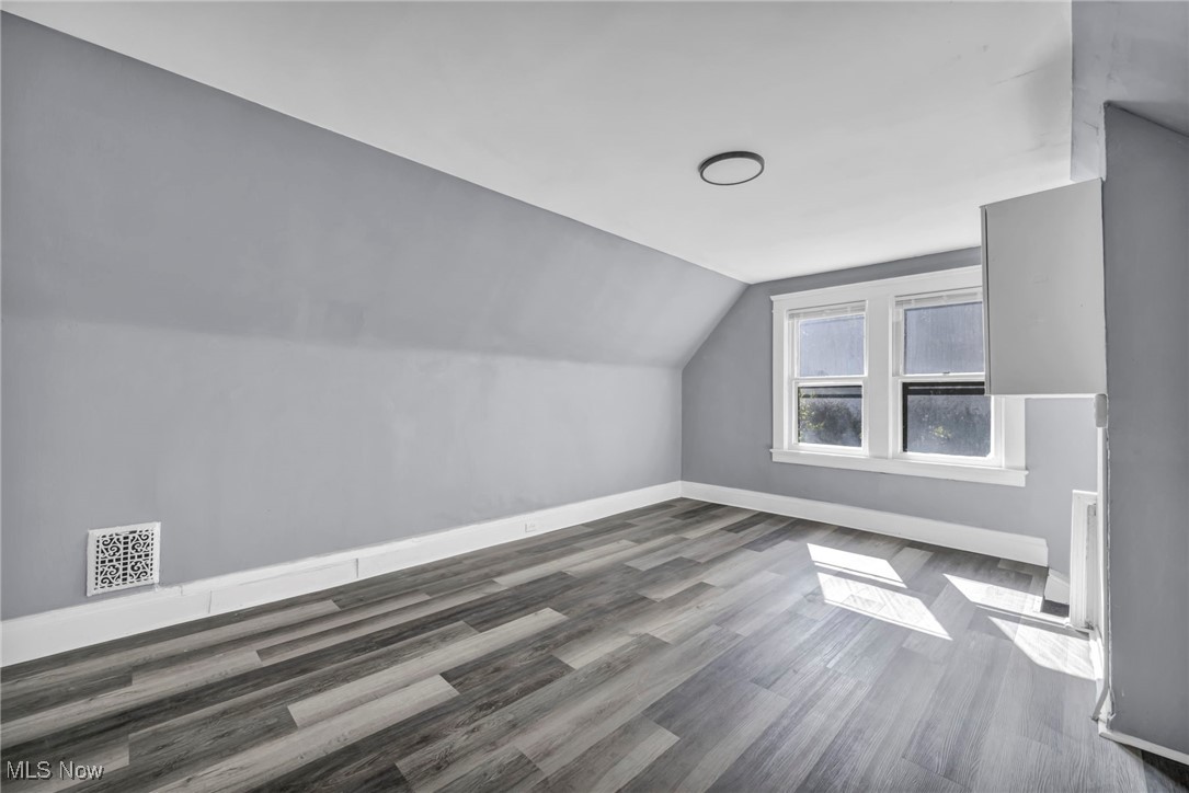 10112 Kinsman Road